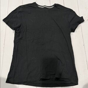 Banana Republic Men's Premium Soft Wash Tee Black